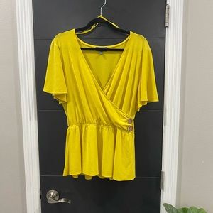 Yellow top, cross cross design